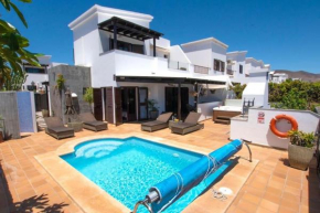 Villa Solsidan Pool, Jacuzzi, A/C 15 minutes walking to Marina Rubicón